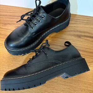 Union Bay Chunky Platform Shoes size size 8.5